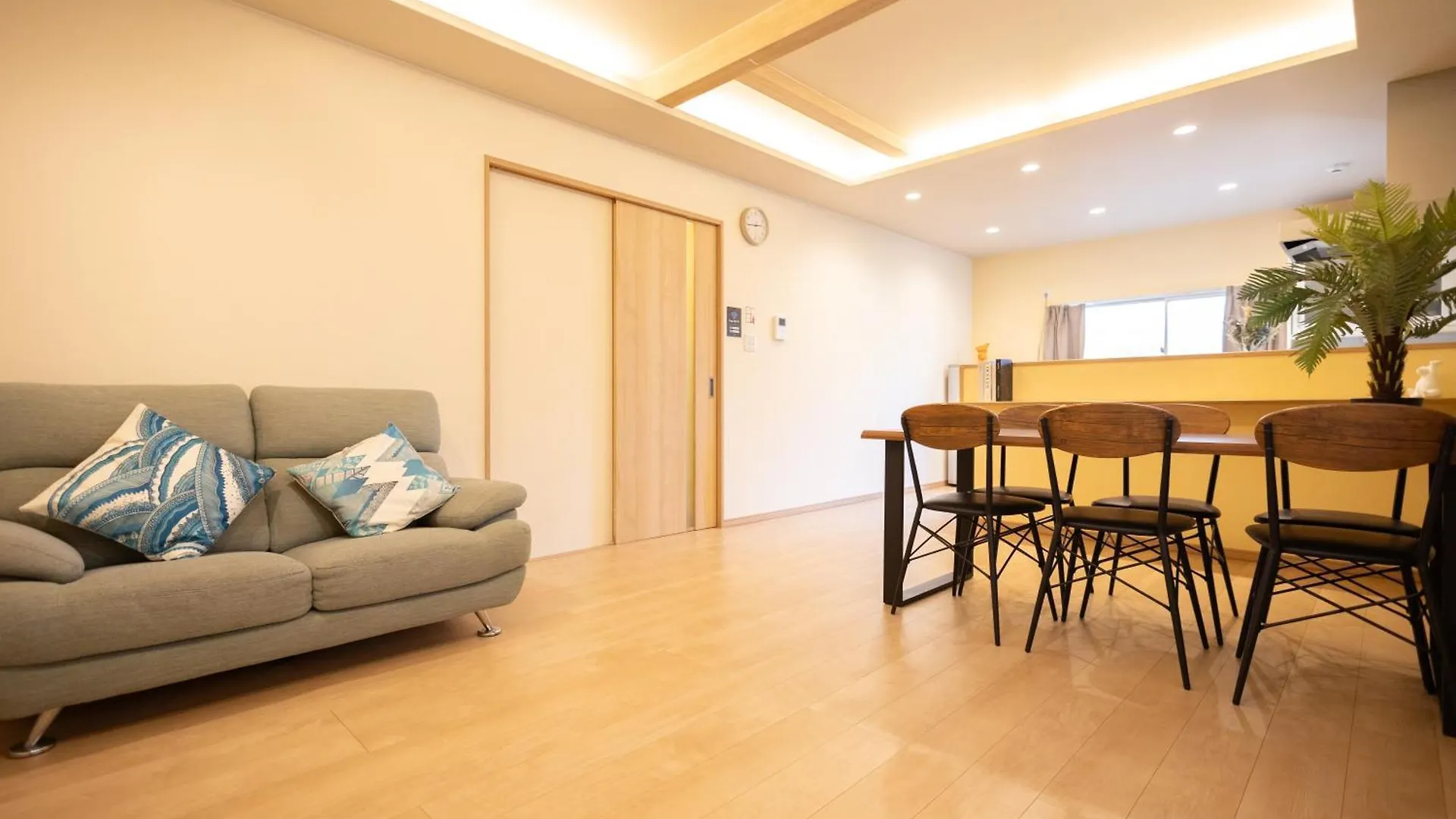 Apartment Nestay Terrace House Osaka Tsutenkaku Japan