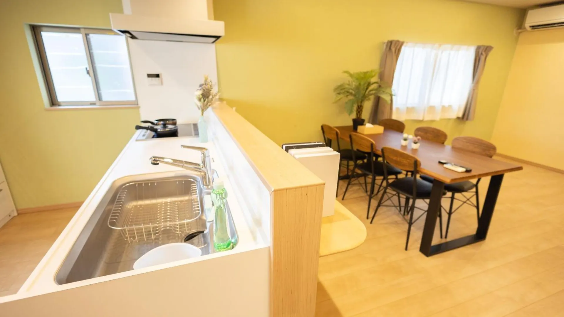 Nestay Terrace House Osaka Tsutenkaku